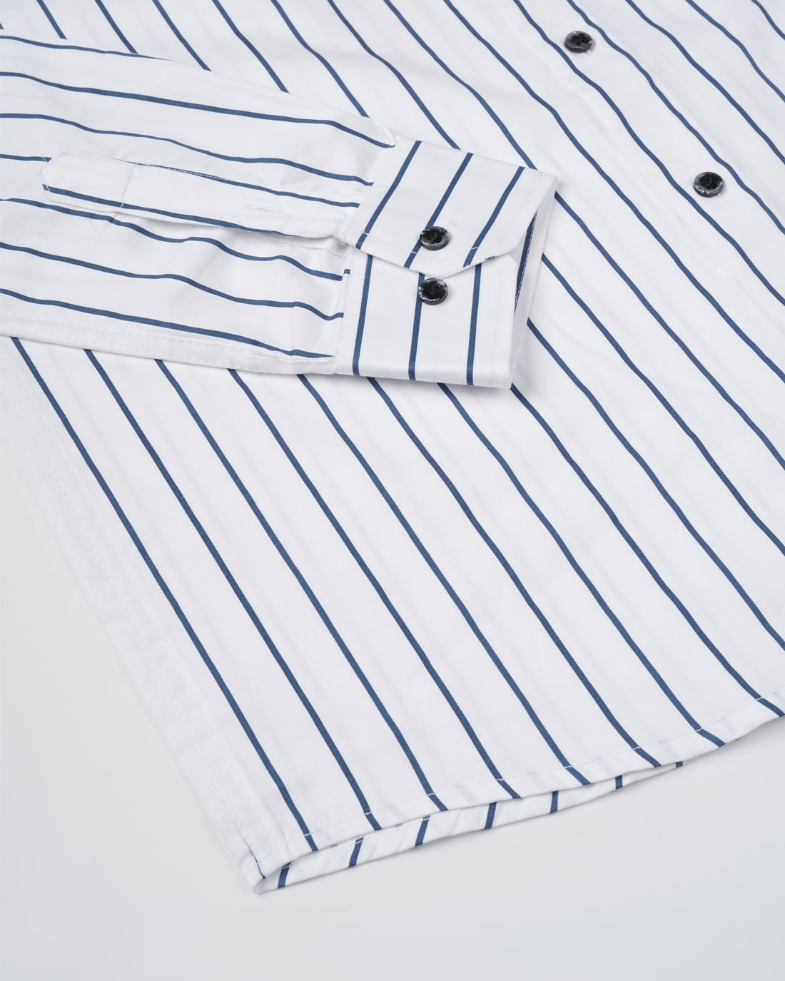 Men's White & Blue Vertical Striped Full Sleeve Shirt